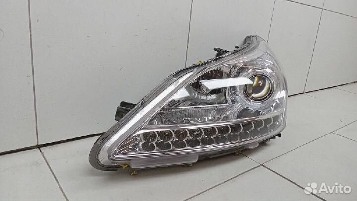 Фара левая Hyundai Equus