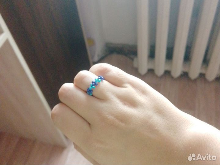 Делаю колечки из бисера любовь цвета