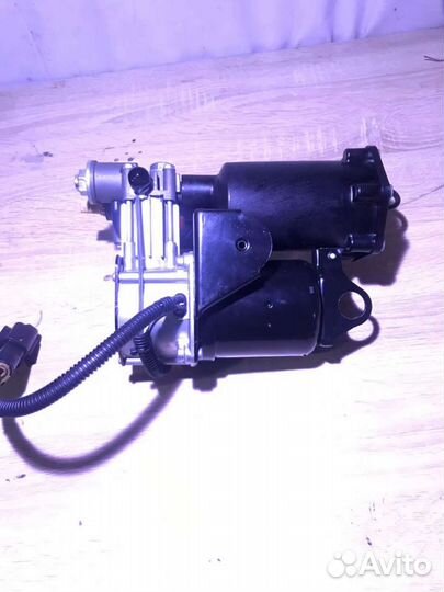 Компрессор пневмоподвески хитачи амк Ленд Ровер