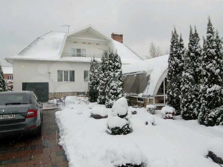 Коттедж 486 м² на участке 13 сот.