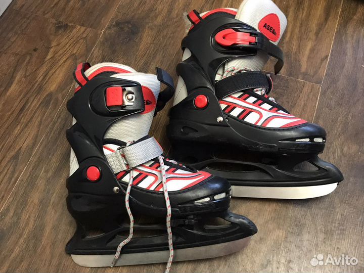 Коньки хоккейные игровые