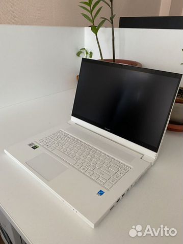 Acer ConceptD 7 Ezel CC715-71