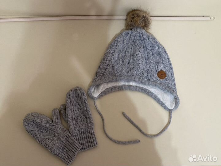 Шапка и варежки hm