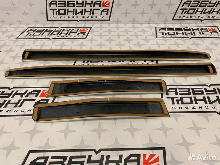 Молдинги на двери Toyota LC Prado 150 09-17г Y6044