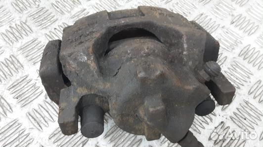 Суппорт тормозной передний правый renault scenic 3