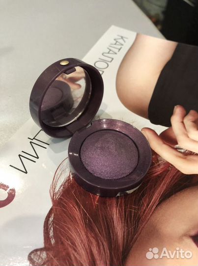 Тени для век