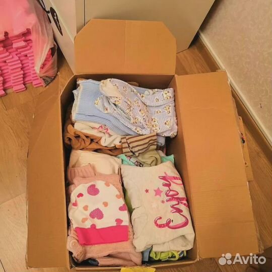 Вещи детские коробкой