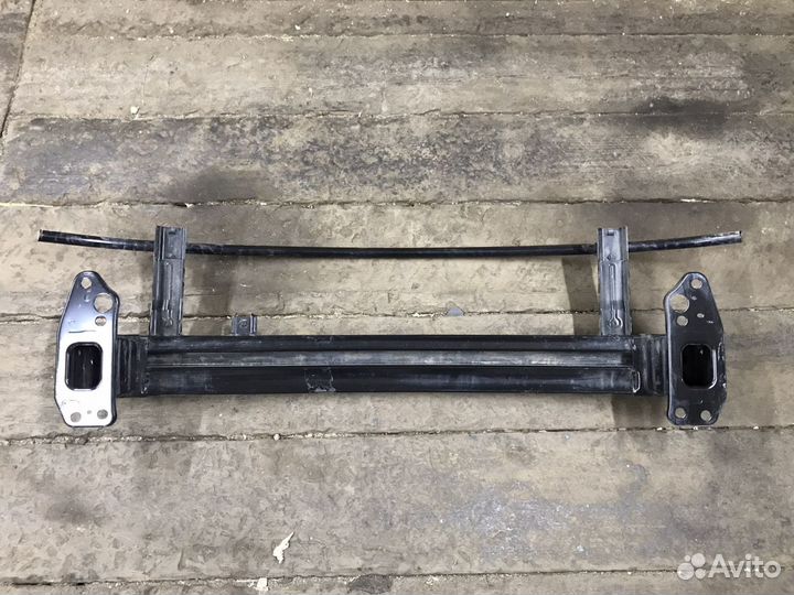 Усилитель переднего бампера Киа Рио Kia Rio 4