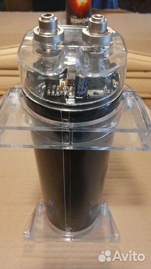 Конденсатор для автомобильных аудиосистемы