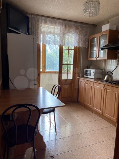 2-к. квартира, 56 м², 3/9 эт.