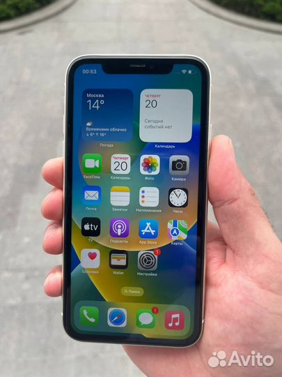iPhone 11, 64 ГБ