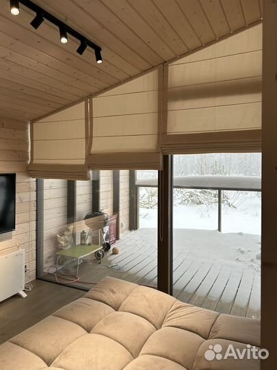 Дизайн и пошив римских штор