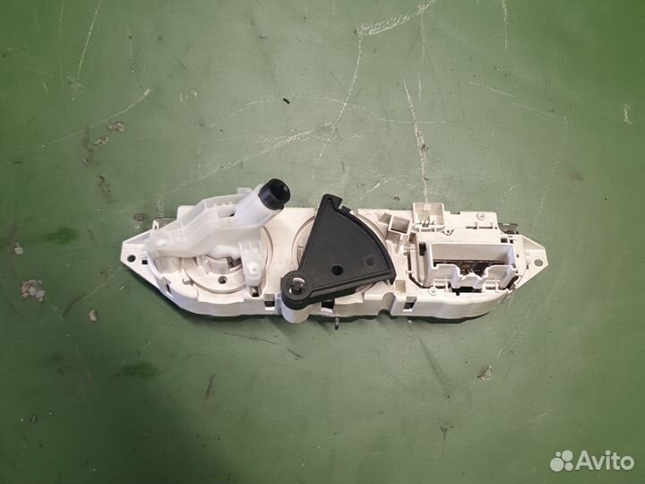 Ford focus 2 блок управления климат контролем