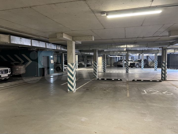 Машиноместо, 15 м²