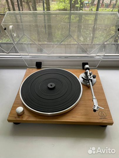 Виниловый проигрыватель audio technica AT-LPW30TK