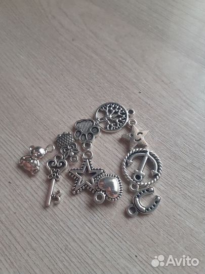 Фигурки для кулонов