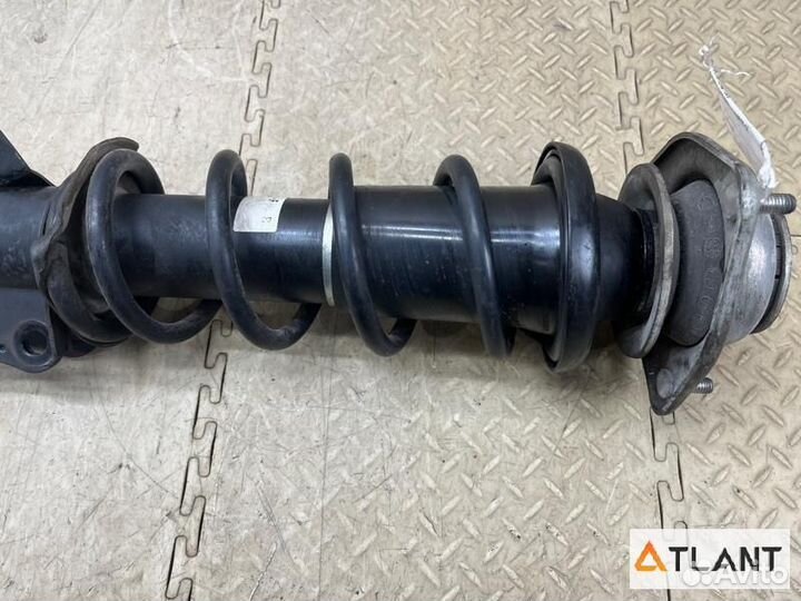 Стойка передняя правая daihatsu hijet truck