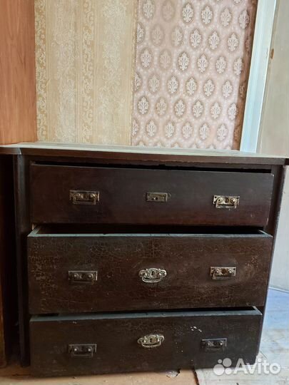 Комод деревянный старинный