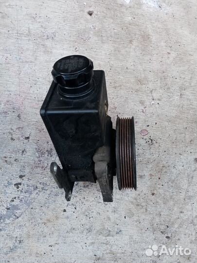 Насос гидроусилителя на СанЁнг Кайрон 014г