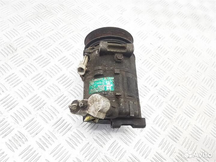 09225560 Компрессор кондиционера Opel Vectra C