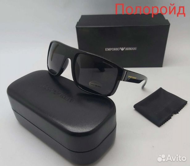Солнцезащитные очки Emporio Armani