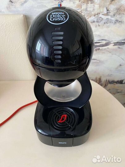 Продам капсульную кофемашину Dolce Gusto KP130810