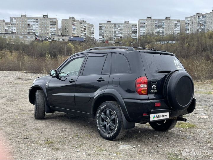 Toyota RAV4 2.0 МТ, 2005, 220 000 км