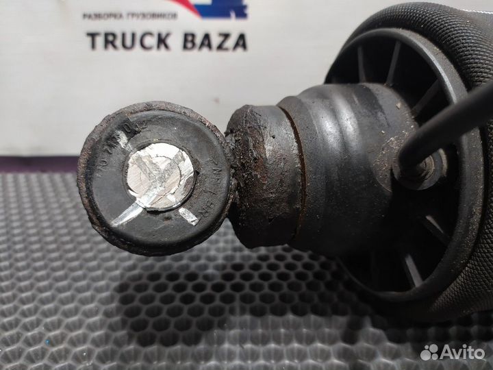 81417226057 Подушка кабины задняя правая