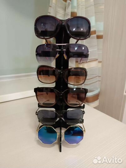 Стойка под очки