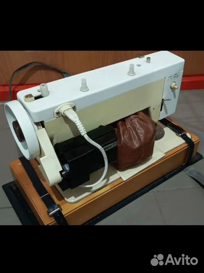 Швейная машинка чайка СССР