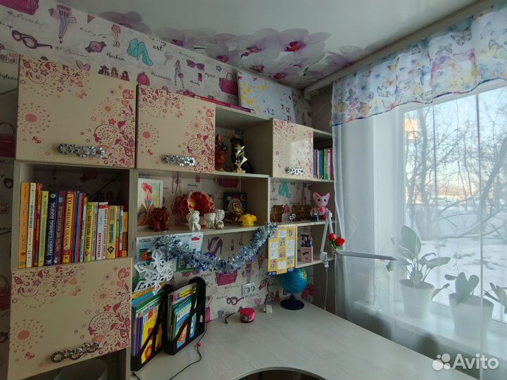 Продам школьный уголок