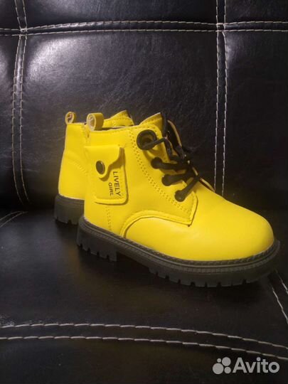 Детские ботинки
