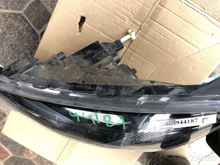 Фара галогеновая передняя левая LADA Гранта 2021