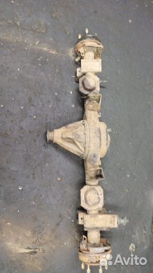 Мост в сборе с редуктором и полуосями Terrano