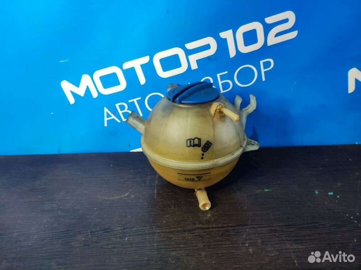 Расширительный бачок Volkswagen Passat b6