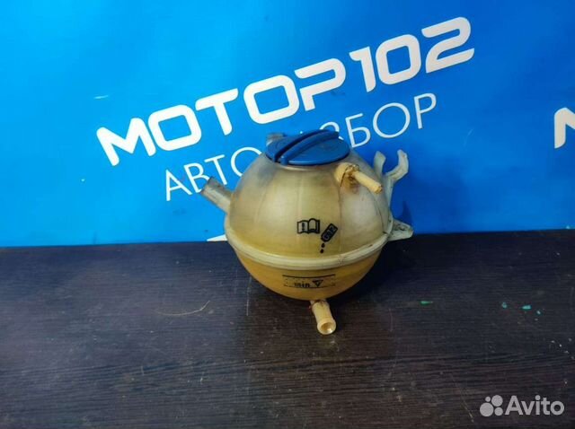 Расширительный бачок Volkswagen Passat b6