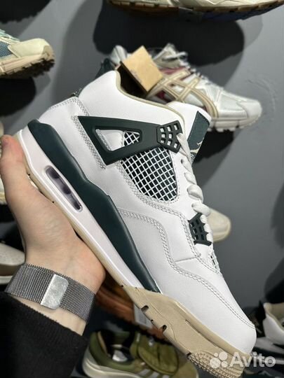 Кроссовки Nike air jordan 4 retro