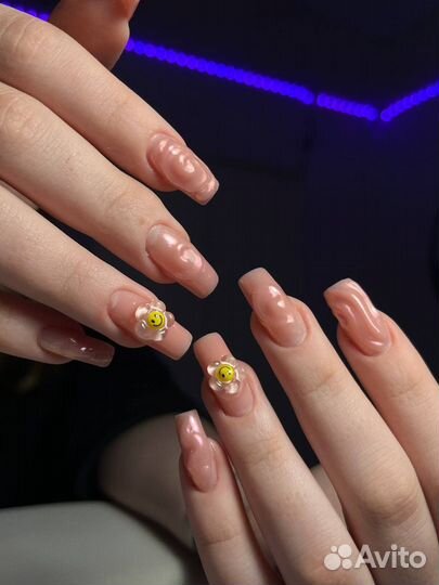 Маникюр, наращивание ногтей, корейский маникюр