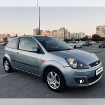 Ford Fiesta 1.6 MT, 2006, 163 100 км, с пробегом, цена 470 000 руб.