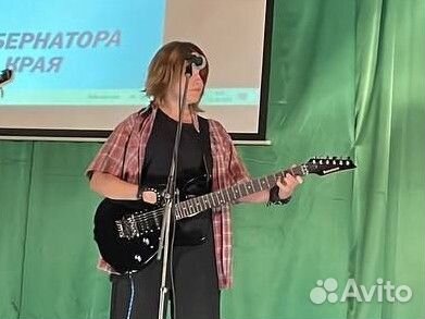 Музыкант на мероприятие