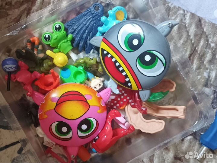 Игрушки из киндера пакетом