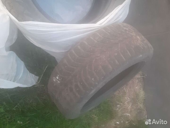 Bridgestone Blizzak Spike-01 18/55 R18