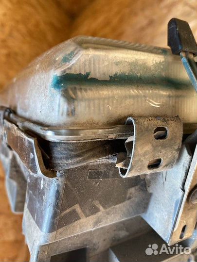 Фара правая Volvo 850