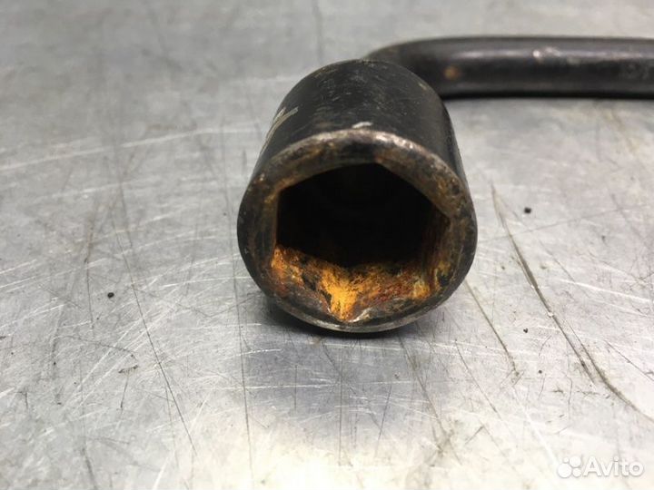 Ключ баллонный Volkswagen Bora 1997-2005 универсал