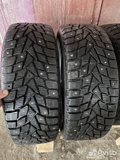 Dunlop SP Winter Ice 02 205/55 R16