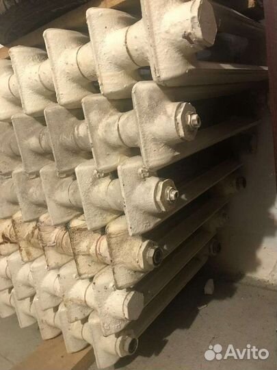 Батарея чугунная