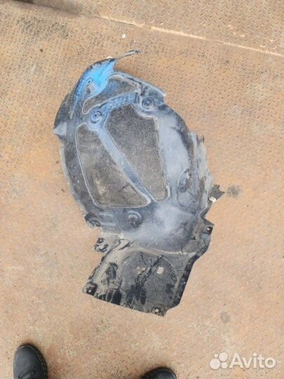 Подкрылок передний левый Bmw 3-Series G21