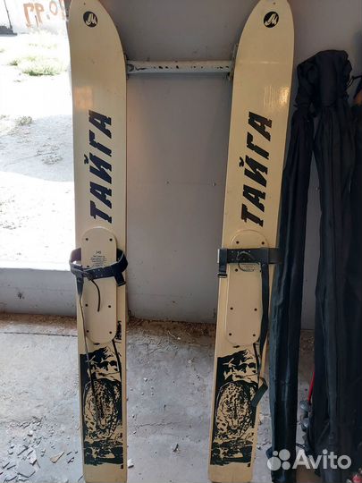 Продаю охотничьи лыжи