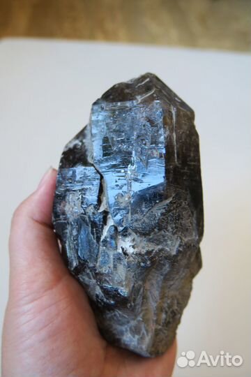 Минерал дымчатый кварц кристалл большой