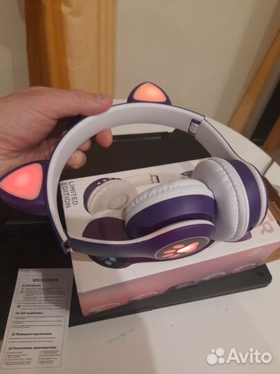 Беспроводные наушники с ушками светящиеся